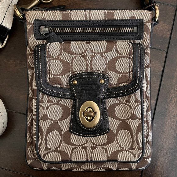 Coach Handbags - Coach Legacy F0768-40725 Swingpack Crossbody Bag - Vintage